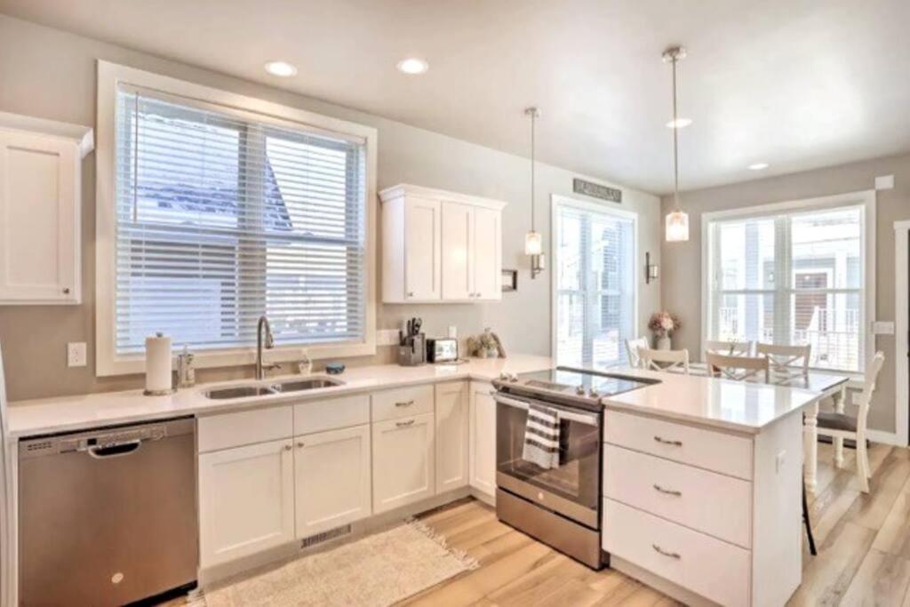 New! Cozy & Modern Spearfish Home Near Downtown! Exterior photo